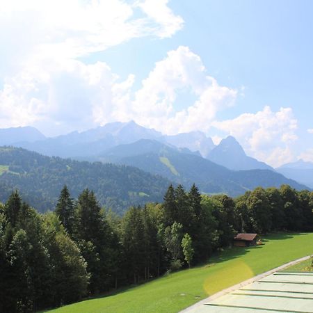 Pfeiffer Alm Am Sonnenhang Mit Blick Auf Die Zugspitze ガルミッシュ・パルテンキルヒェン エクステリア 写真
