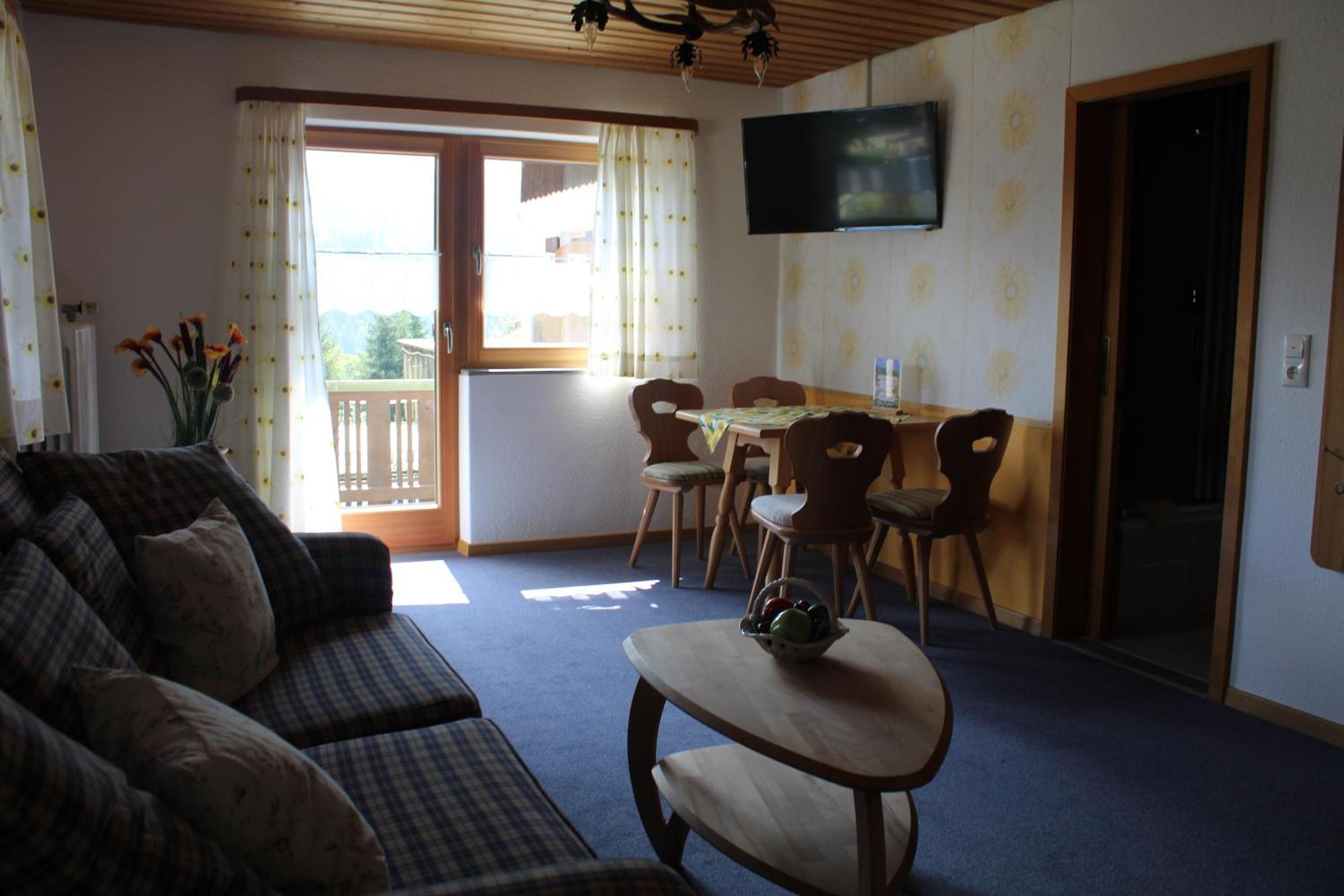 Pfeiffer Alm Am Sonnenhang Mit Blick Auf Die Zugspitze ガルミッシュ・パルテンキルヒェン 部屋 写真